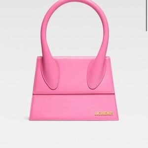 JACQUEMUS The large Chiquito